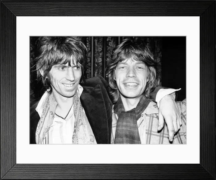 Framed Print : Rolling Stone Keith Richard who appeared in Aylesbury courthouse on a charge of