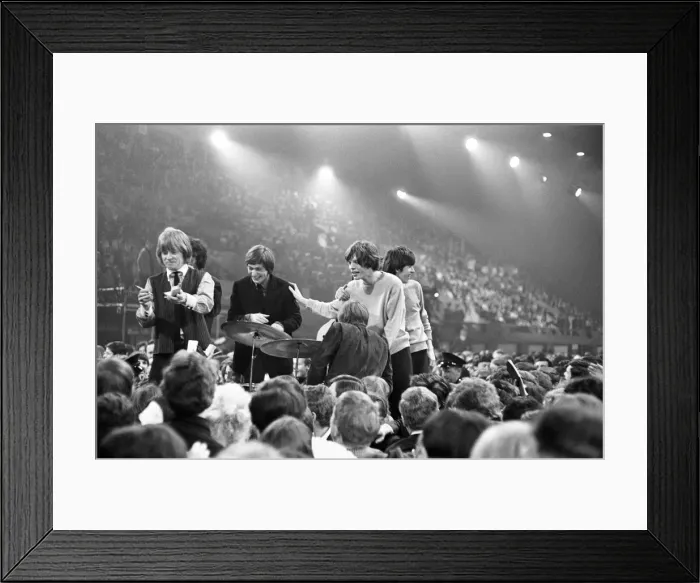 Framed Print : On 20 November 1964 The Glad Rag Ball, organised by London University took place Framed Print : On 20 November 1964 The Glad Rag Ball, organised by London University took place