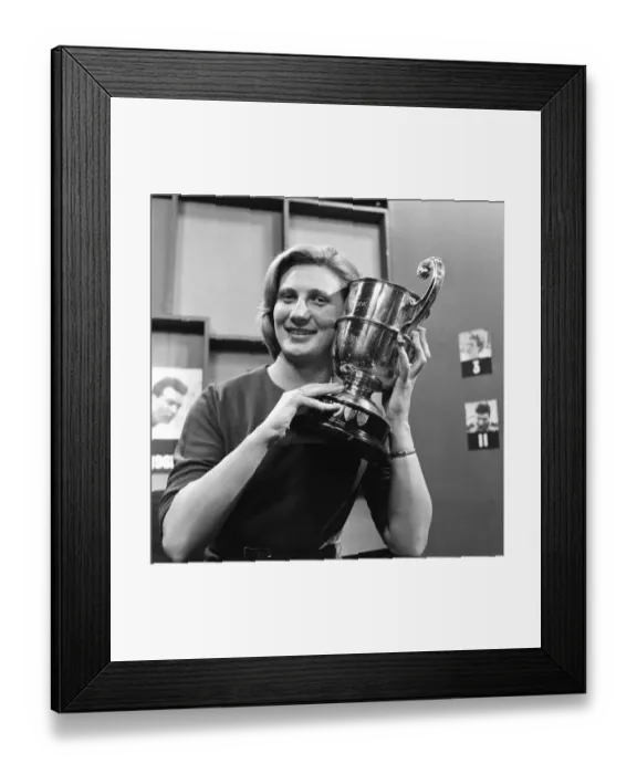 Framed Print : Anita Lonsbrough, swimmer from Great Britain who won a gold medal at the 1960 Summer