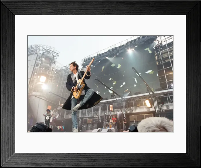 Framed Print : Rolling Stones in concert at Wembley Stadium. 11th July 1995