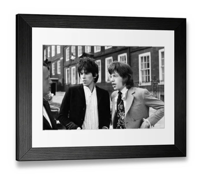 Framed Print : Keith Richards and Mick Jagger of The Rolling Stones. Having been released on bail Framed Print : Keith Richards and Mick Jagger of The Rolling Stones. Having been released on bail