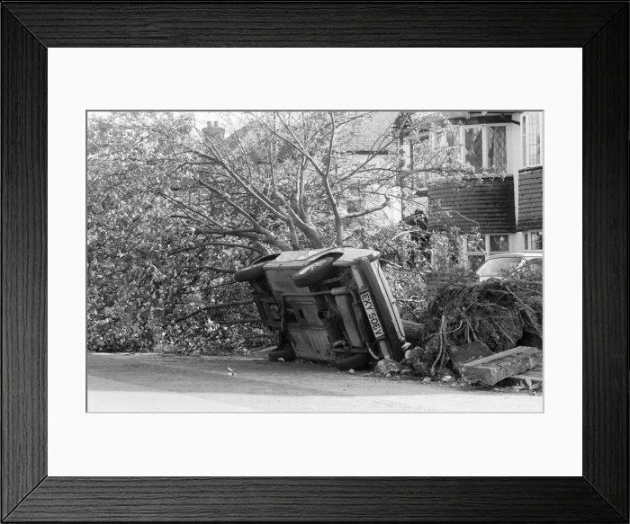 Framed Print : The 1987 Great Storm occurred on the night of 15 ? 16th October 1987 Framed Print : The 1987 Great Storm occurred on the night of 15 ? 16th October 1987