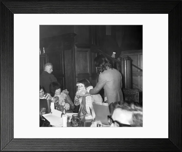 Framed Print : The Rolling Stones launch their Beggars Banquet album at the Elizabethan Room, Gore Hotel
