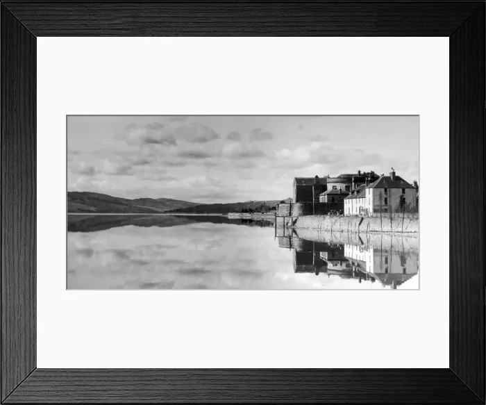 Framed Print : Inveraray on Loch Fyne. Circa 1940 Framed Print : Inveraray on Loch Fyne. Circa 1940