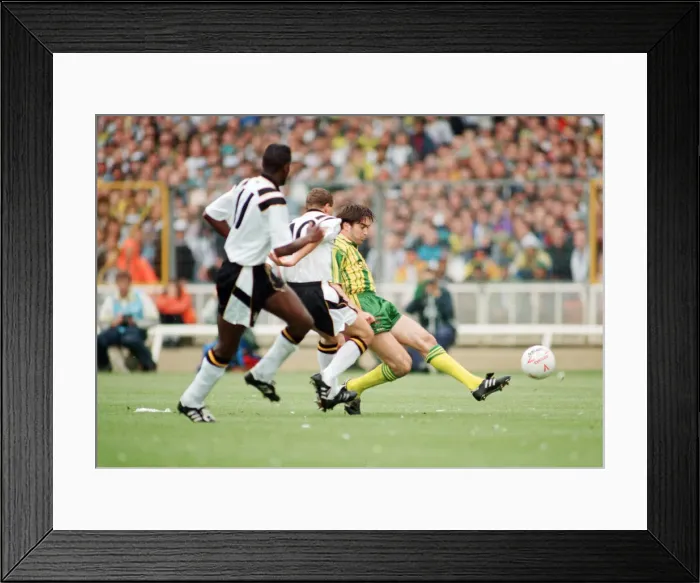 Framed Print : English League Division Two Play Off Final at Wembley Stadium Framed Print : English League Division Two Play Off Final at Wembley Stadium