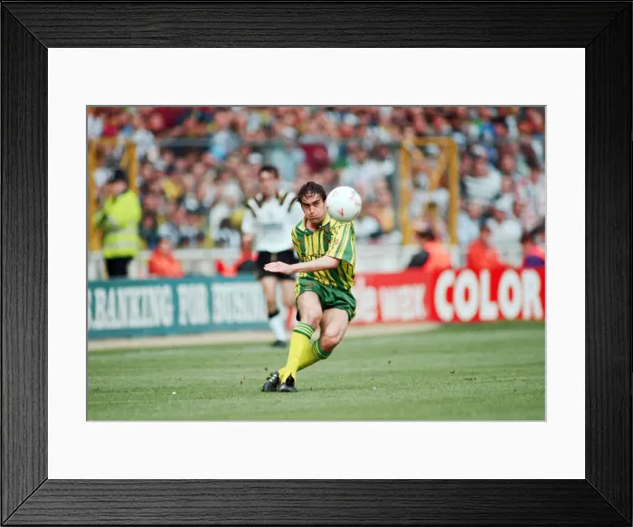 Framed Print : English League Division Two Play Off Final at Wembley Stadium Framed Print : English League Division Two Play Off Final at Wembley Stadium
