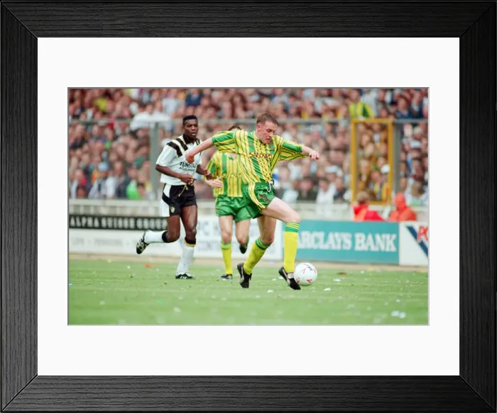Framed Print : English League Division Two Play Off Final at Wembley Stadium Framed Print : English League Division Two Play Off Final at Wembley Stadium