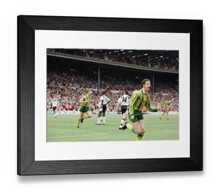 Framed Print : English League Division Two Play Off Final at Wembley Stadium