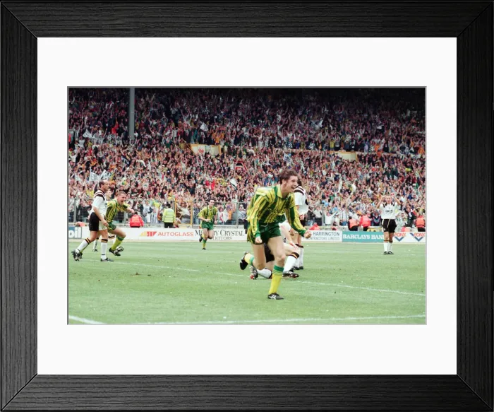 Framed Print : English League Division Two Play Off Final at Wembley Stadium