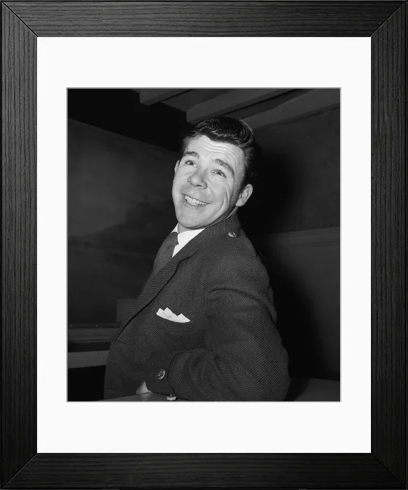 Framed Print : Y2K Andy Stewart 1960 A 20 year old Andy Stewart at rehearsals for the Royal