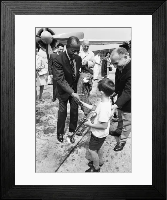 Framed Print : Louis Armstrong pictured as he flew into Yeadon Airport