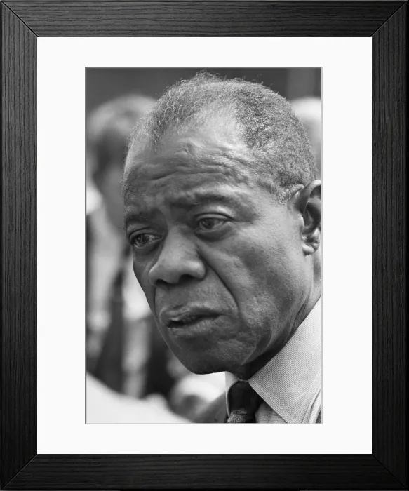 Framed Print : Louis Armstrong pictured as he flew into Yeadon Airport Framed Print : Louis Armstrong pictured as he flew into Yeadon Airport