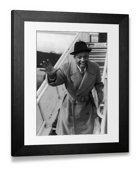 Framed Print : Here is the American vibe king and jazz player, Lionel Hampton Framed Print : Here is the American vibe king and jazz player, Lionel Hampton