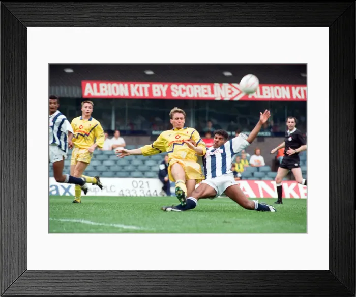 Framed Print : Don Goodman of West Bromwich Albion in action against Chelsea. 10th August 1991 Framed Print : Don Goodman of West Bromwich Albion in action against Chelsea. 10th August 1991