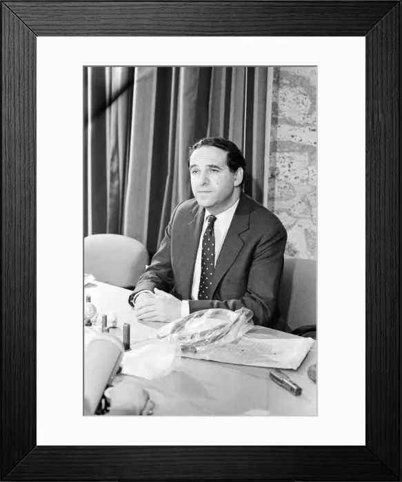 Framed Print : Consevative Home Secretary Leon Brittan at a press conference at Sheffield Police Framed Print : Consevative Home Secretary Leon Brittan at a press conference at Sheffield Police