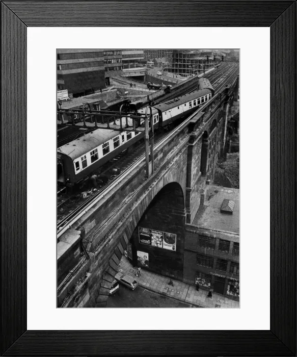 Framed Print : Hundreds of commuters using the North Tyneside line were delayed on 6th April 1971 after Framed Print : Hundreds of commuters using the North Tyneside line were delayed on 6th April 1971 after