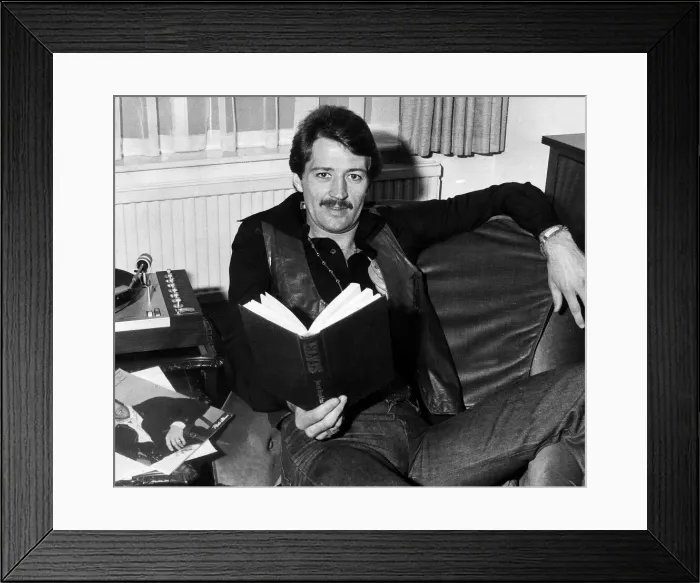 Framed Print : Frank Worthington Footballer for Leicester and England pictured at his Leicester flat Framed Print : Frank Worthington Footballer for Leicester and England pictured at his Leicester flat