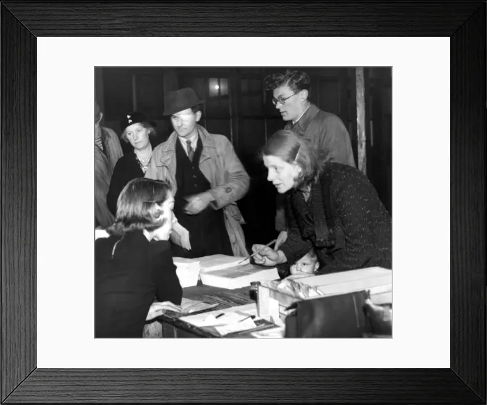 Framed Print : World War Two - Second World War - Applicants for the new issue ration books