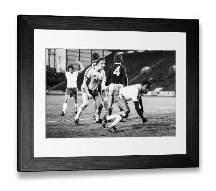 Framed Print : England 1-0 Scotland Under 21s match at Bramall Lane, Sheffield, 27th April 1977 Framed Print : England 1-0 Scotland Under 21s match at Bramall Lane, Sheffield, 27th April 1977