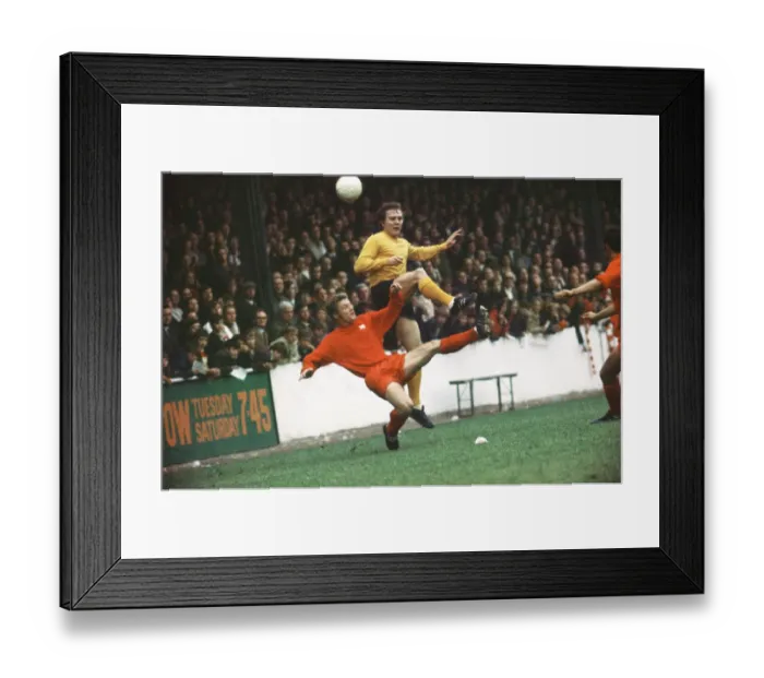 Framed Print : Hull City footballer Ken Wagstaff in action, challenged for the ball by Dennis Rofe of