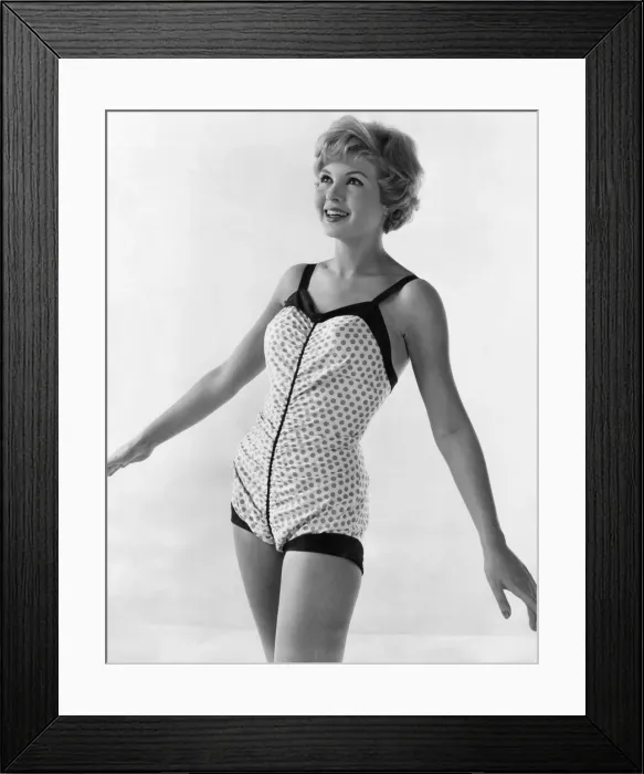 Framed Print : Reveille fashions. June 1958 P025267 Framed Print : Reveille fashions. June 1958 P025267