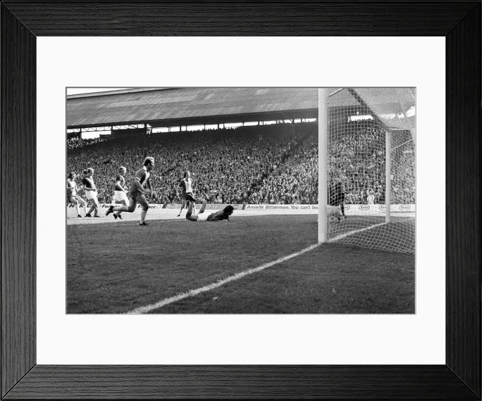 Framed Print : Birmingham City 4-0 Burnley, league match at St Andrews, Saturday 20th September 1975 Framed Print : Birmingham City 4-0 Burnley, league match at St Andrews, Saturday 20th September 1975