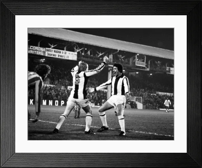 Framed Print : West Brom 2-0 Valencia, UEFA Cup match at The Hawthorns, Wednesday 6th December 1978 Framed Print : West Brom 2-0 Valencia, UEFA Cup match at The Hawthorns, Wednesday 6th December 1978