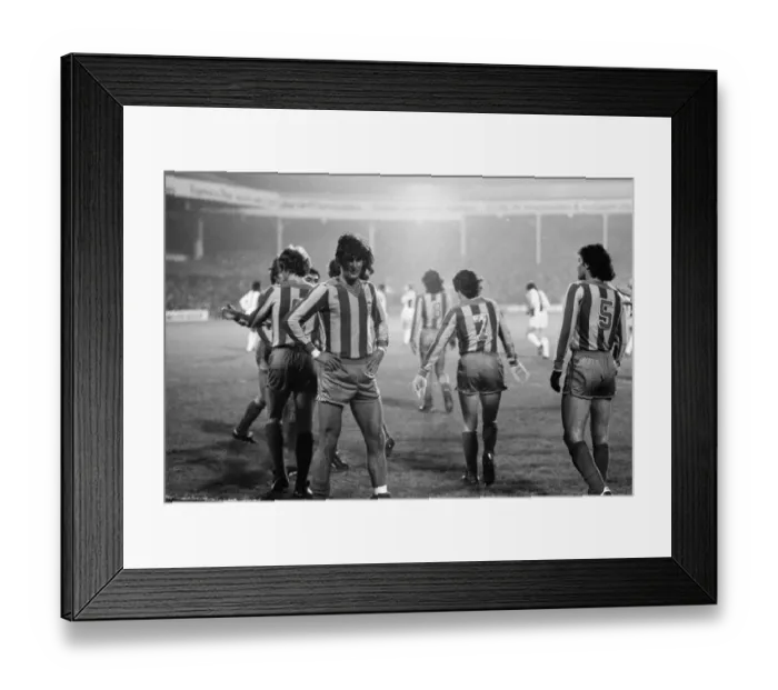 Framed Print : West Brom 2-0 Valencia, UEFA Cup match at The Hawthorns, Wednesday 6th December 1978 Framed Print : West Brom 2-0 Valencia, UEFA Cup match at The Hawthorns, Wednesday 6th December 1978