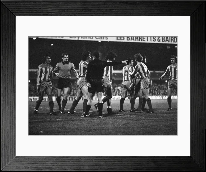 Framed Print : West Brom 2-0 Valencia, UEFA Cup match at The Hawthorns, Wednesday 6th December 1978 Framed Print : West Brom 2-0 Valencia, UEFA Cup match at The Hawthorns, Wednesday 6th December 1978