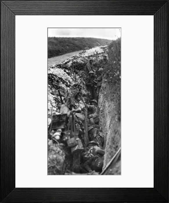 Framed Print : British troops waiting to attack Beaumont Hamel in a support trench during Framed Print : British troops waiting to attack Beaumont Hamel in a support trench during