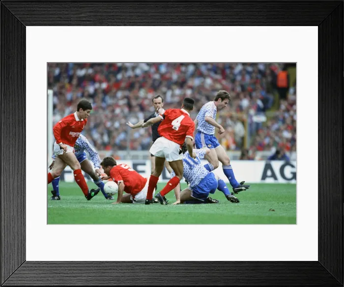 Framed Print : Rumbelows Cup Final at Wembley Stadium. Nottingham Forest 0 v Manchester United 1