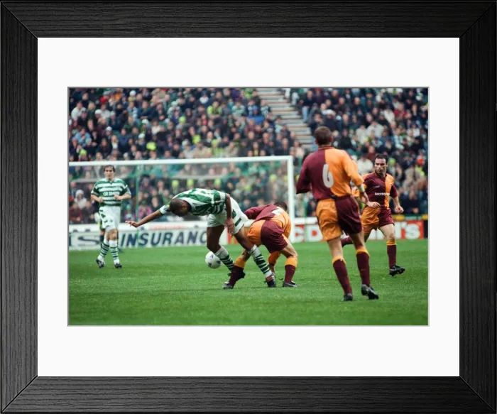 Framed Print : Celtic 1-0 Motherwell, league match at Celtic Park, Saturday 12th October 1996 Framed Print : Celtic 1-0 Motherwell, league match at Celtic Park, Saturday 12th October 1996