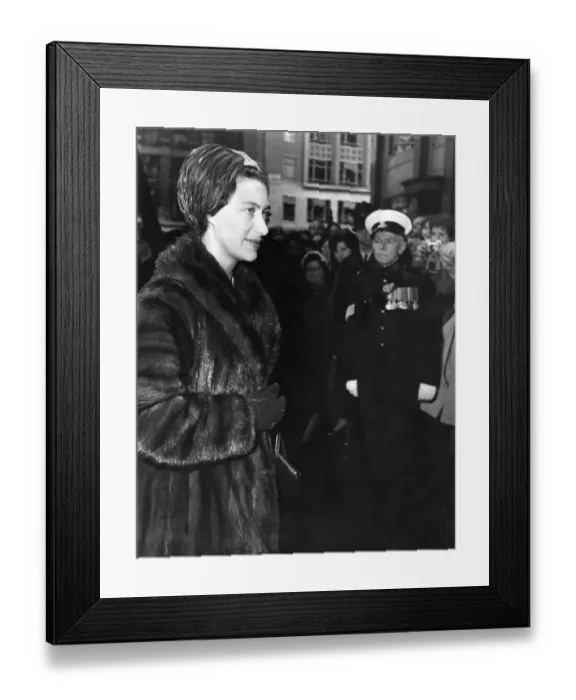 Framed Print : Princess Margaret arrives at Celanese House, Hanover Square for a special showing by