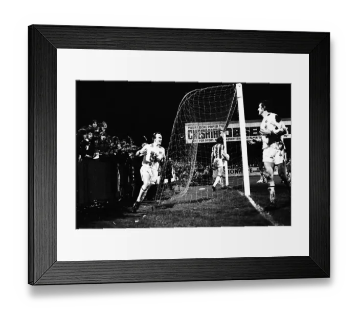 Framed Print : Chester 2-2 Aston Villa, League Cup semi final, 1st Leg match at Sealand Road Framed Print : Chester 2-2 Aston Villa, League Cup semi final, 1st Leg match at Sealand Road