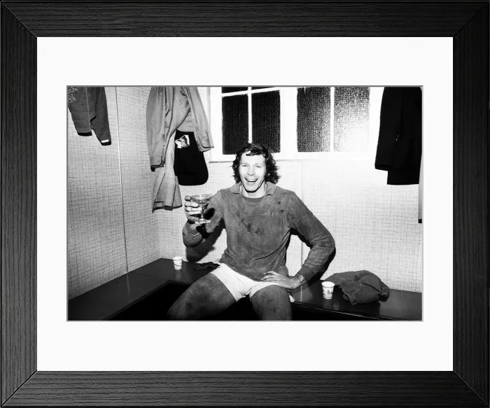 Framed Print : Aston Villa 3-2 Chester, League Cup semi final, 2nd Leg match at Villa Park Framed Print : Aston Villa 3-2 Chester, League Cup semi final, 2nd Leg match at Villa Park