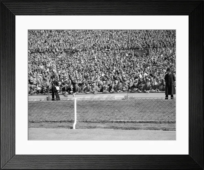 Framed Print : Crowds scenes during match action from the 1959 FA Cup Final at Wembley Stadium