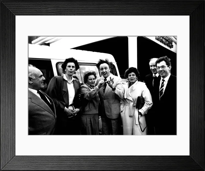 Framed Print : Comedian Ken Dodd made children from Thornhill Park School Framed Print : Comedian Ken Dodd made children from Thornhill Park School