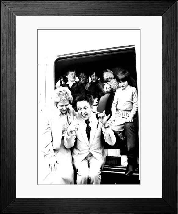 Framed Print : Comedian Ken Dodd made children from Thornhill Park School Framed Print : Comedian Ken Dodd made children from Thornhill Park School