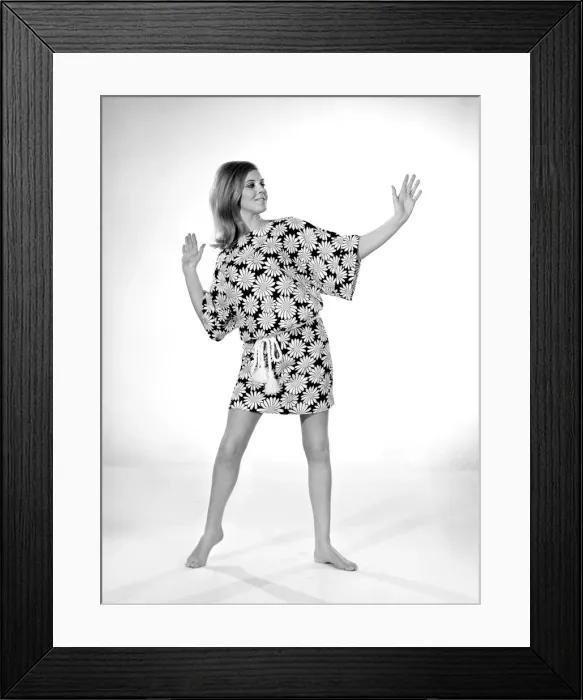 Framed Print : Clothing: Fashion: Beachwear: Maureen Weaver modelling beach dress. 1965