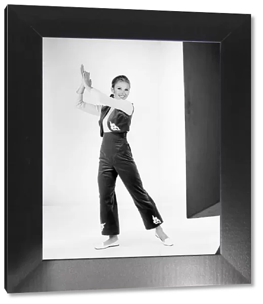 Clothing: Fashion: Trousers: Jill Carter modelling Spanish trousers. 1965 B2162-002