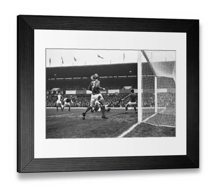 Framed Print : Birmingham City 1-1 Arsenal, league match at St Andrews, Saturday 23rd December 1972 Framed Print : Birmingham City 1-1 Arsenal, league match at St Andrews, Saturday 23rd December 1972