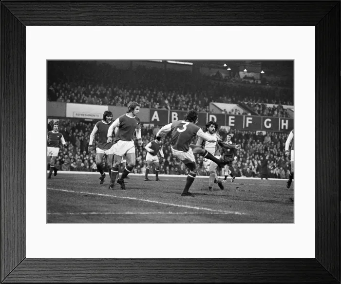 Framed Print : Birmingham City 1-1 Arsenal, league match at St Andrews, Saturday 23rd December 1972 Framed Print : Birmingham City 1-1 Arsenal, league match at St Andrews, Saturday 23rd December 1972