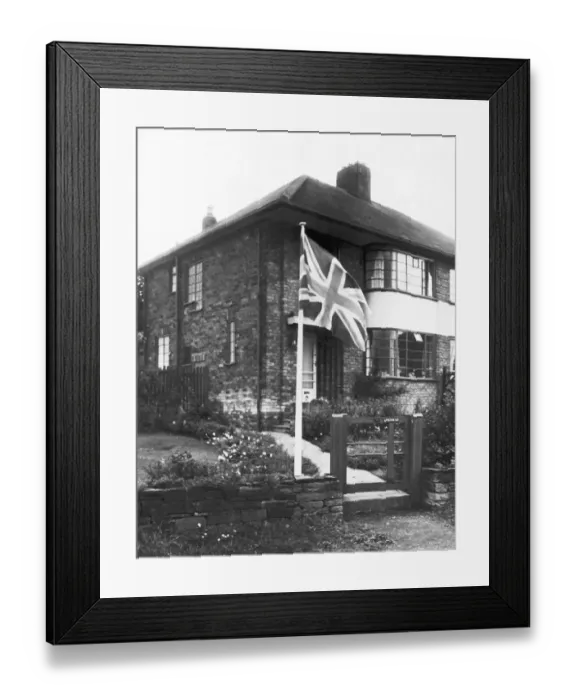 Framed Print : Australian cricket tour of England for the Ashes. The home of Len Hutton is Pudsey Framed Print : Australian cricket tour of England for the Ashes. The home of Len Hutton is Pudsey