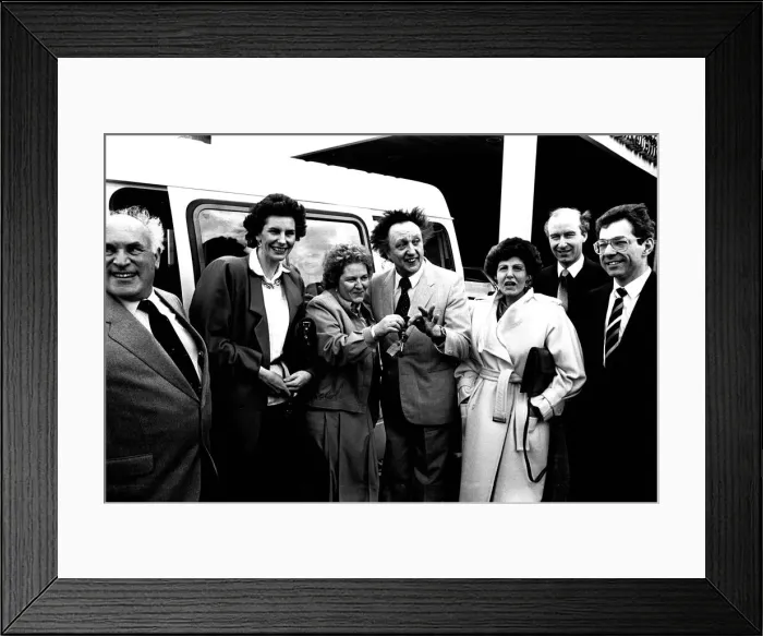 Framed Print : Comedian Ken Dodd made children from Thornhill Park School Framed Print : Comedian Ken Dodd made children from Thornhill Park School