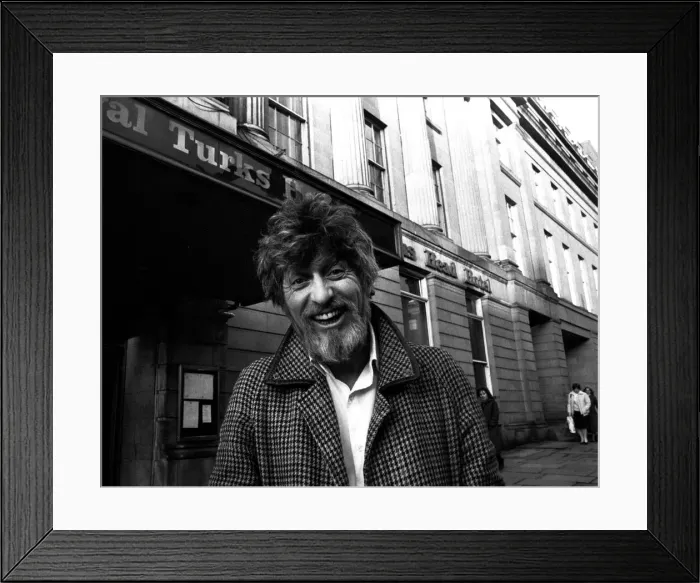 Framed Print : Tom Baker outside the Royal Turks Head Hotel in Newcastle on 25th November 1982 Framed Print : Tom Baker outside the Royal Turks Head Hotel in Newcastle on 25th November 1982