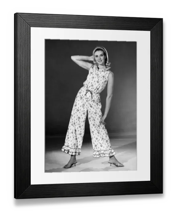 Framed Print : Clothing Fashion 1965: Model Maureen Walker. April 1965 P021545 Framed Print : Clothing Fashion 1965: Model Maureen Walker. April 1965 P021545
