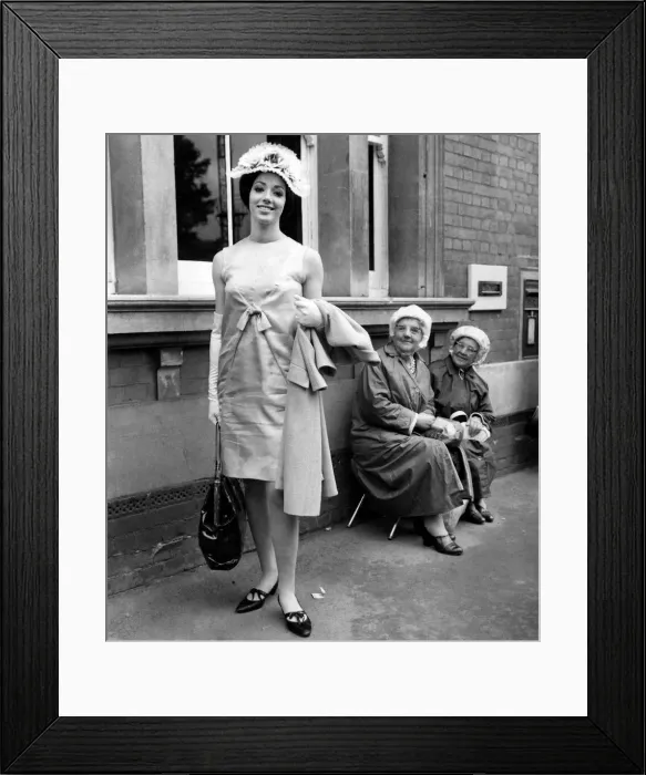 Framed Print : Clothing Fashion : Ascot Hats. Miss Carol Jeffery (20) wearing white stiff lace with