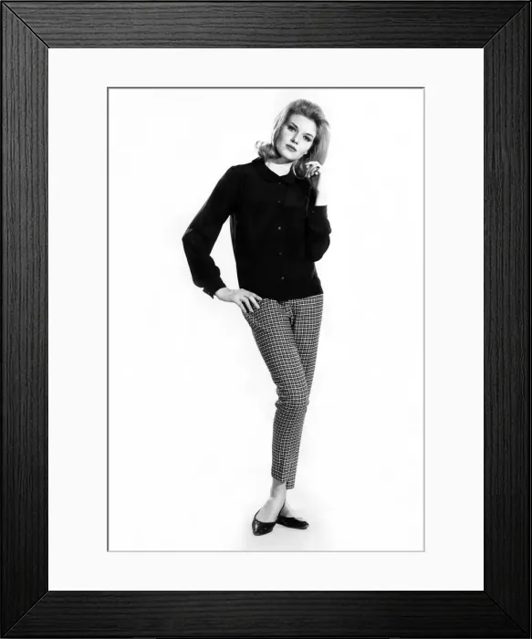 Framed Print : Clothing Fashion 1964: Model Maureen Walker. January 1964 P021304 Framed Print : Clothing Fashion 1964: Model Maureen Walker. January 1964 P021304