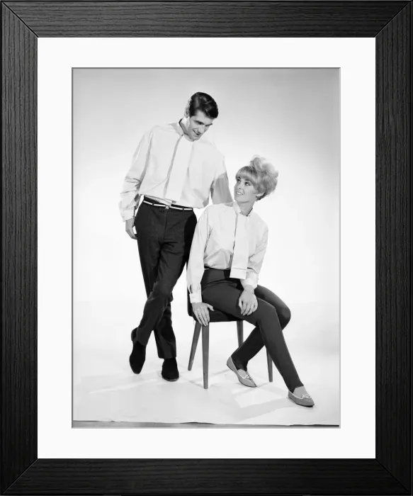 Framed Print : Clothing: Fashion: Shirts: Man and woman (Peter Christian and Yvette Davies Framed Print : Clothing: Fashion: Shirts: Man and woman (Peter Christian and Yvette Davies