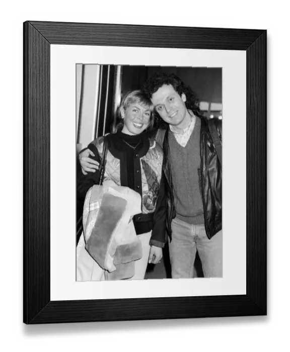 Framed Print : Jayne Torvill and her new husband Phil Christenson leaving Heathrow fror Chicago Framed Print : Jayne Torvill and her new husband Phil Christenson leaving Heathrow fror Chicago